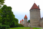 An der Stadtmauer von Tallinn: Reeperbahn-, Plate-, Epping- und Hinter-Grusbeke-Turm 